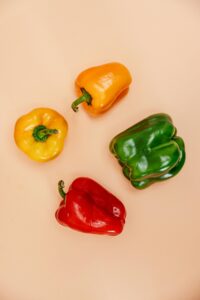 Faa’iidooyinka Caafimaad ee Basbaaska Macaan (Bell Peppers)