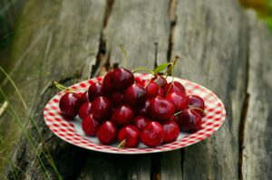 Faa’iidooyinka Caafimaad ee Cherry